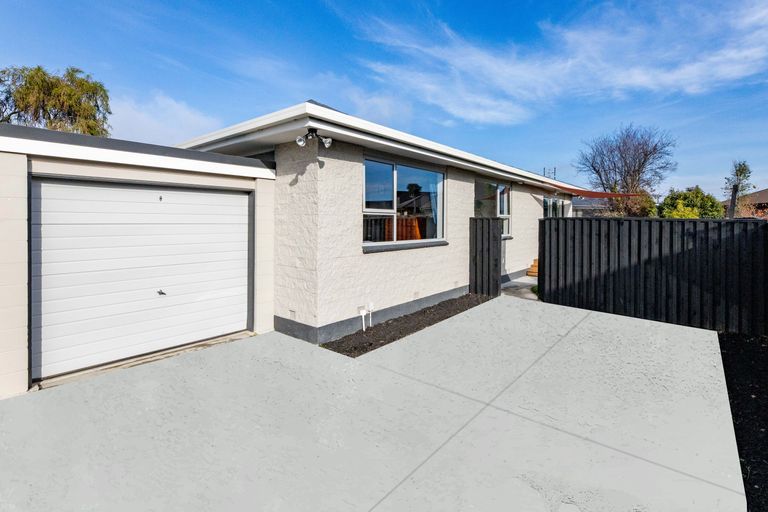 Photo of property in 2/19 Rookwood Avenue, New Brighton, Christchurch, 8083