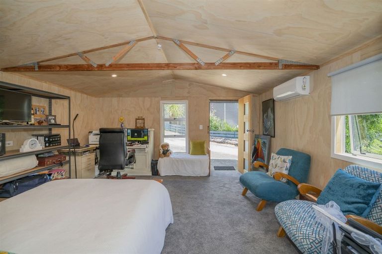 Photo of property in 2 Ridge Road, Tairua, 3508