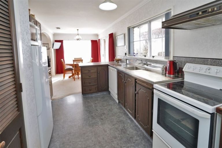 Photo of property in 17 Velma Crescent, Nawton, Hamilton, 3200