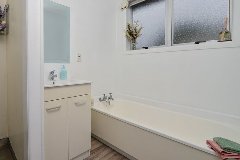 Photo of property in 6 Radiata Street, Fairview Downs, Hamilton, 3214