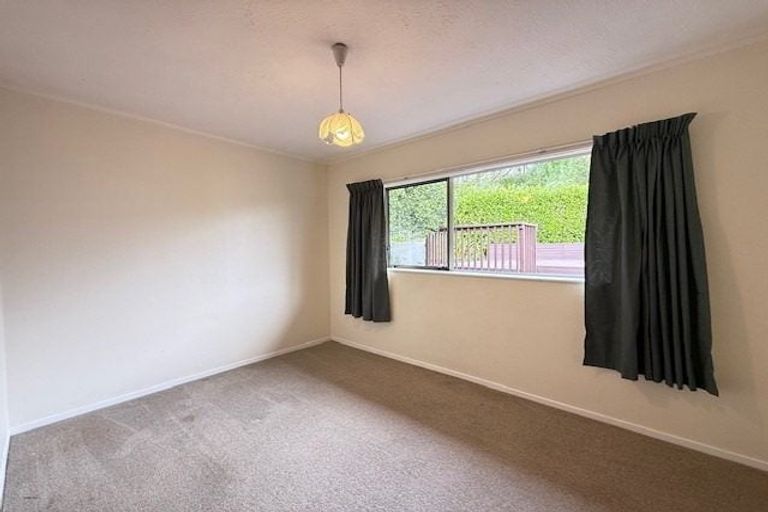 Photo of property in 70 Glencoe Road, Browns Bay, Auckland, 0630