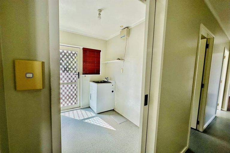 Photo of property in 30a Meadow Street, Mount Wellington, Auckland, 1062