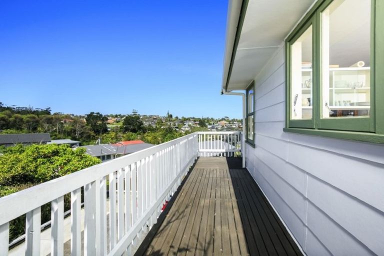 Photo of property in 43 Juniper Road, Sunnynook, Auckland, 0620