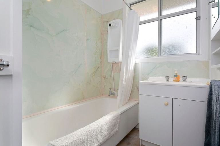 Photo of property in 11 Frame Street, Leamington, Cambridge, 3432