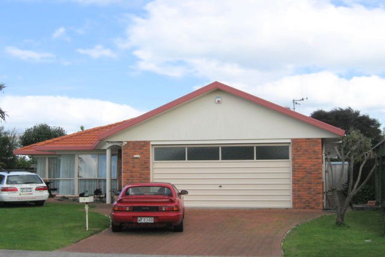 Photo of property in 4 Kalmia Dell, Mount Maunganui, 3116
