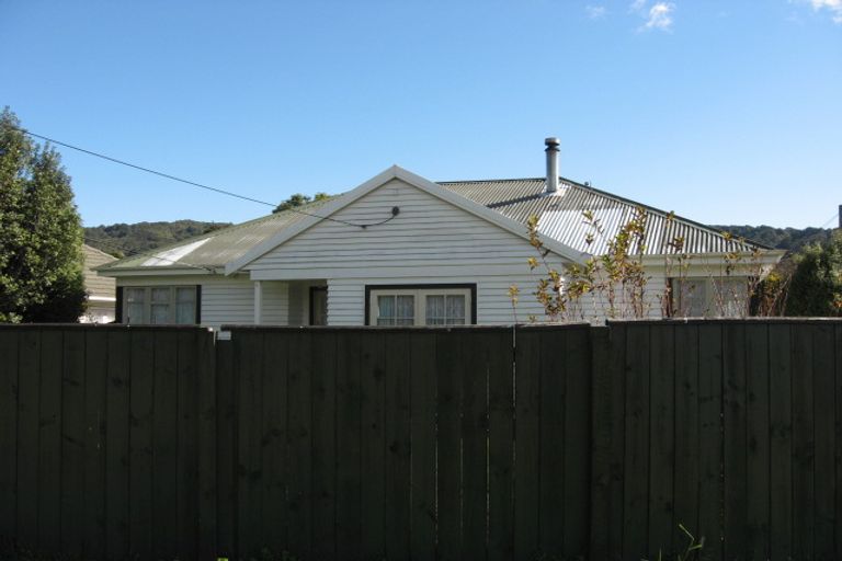 Photo of property in 2 Coast Road, Wainuiomata, Lower Hutt, 5014