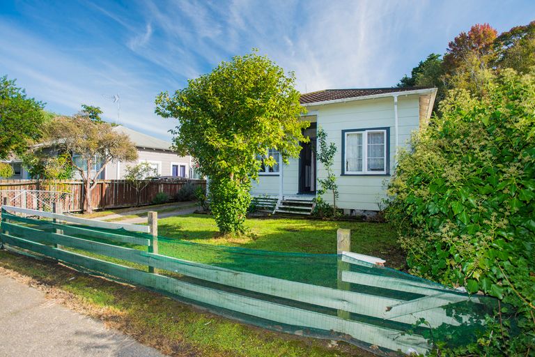 Photo of property in 10 Massey Road, Mangapapa, Gisborne, 4010