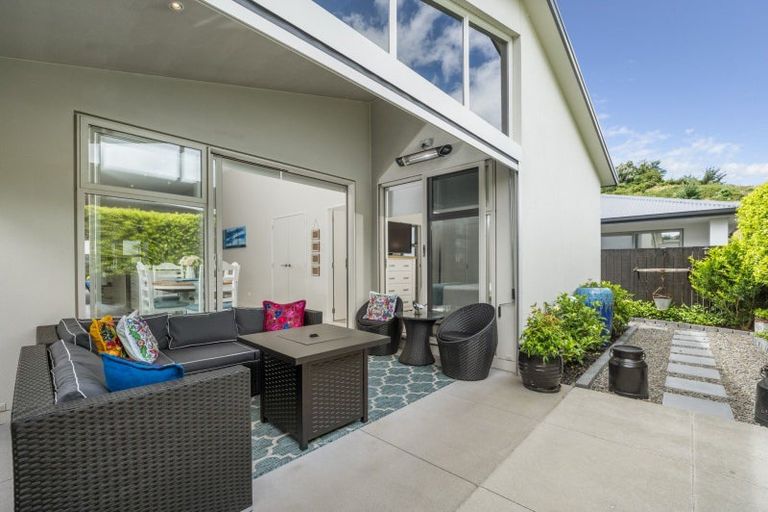 Photo of property in 37 Saint Pauls Drive, Brookfield, Tauranga, 3110