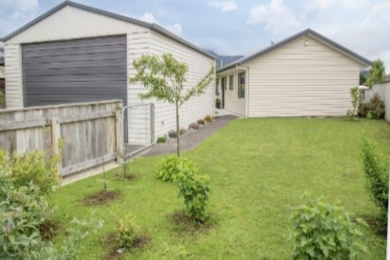 Photo of property in 10 Ngahana Place, Turangi, 3334