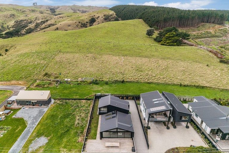 Photo of property in 58 Muri Road, Pukerua Bay, 5026
