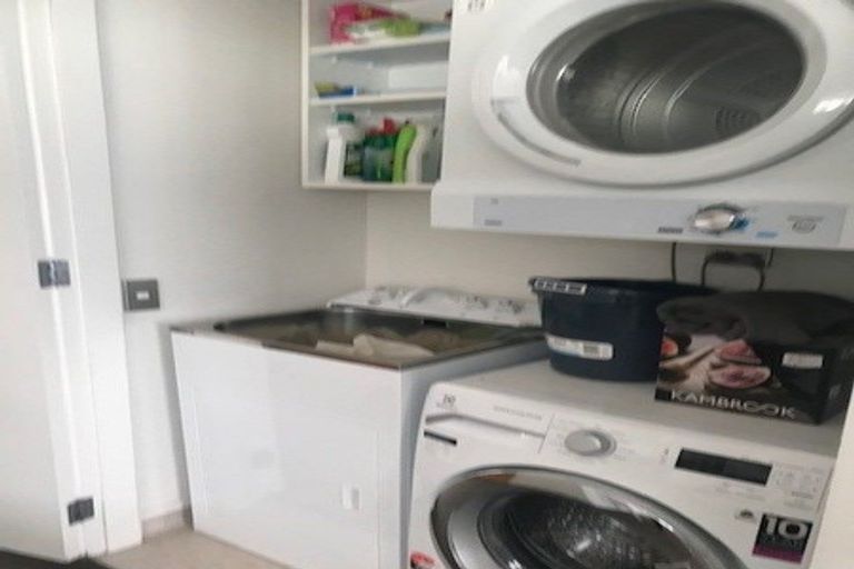 Photo of property in Sol Apartments, 35 Jessie Street, Te Aro, Wellington, 6011