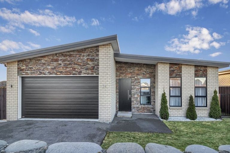 Photo of property in 46 Epsom Road, Sockburn, Christchurch, 8042