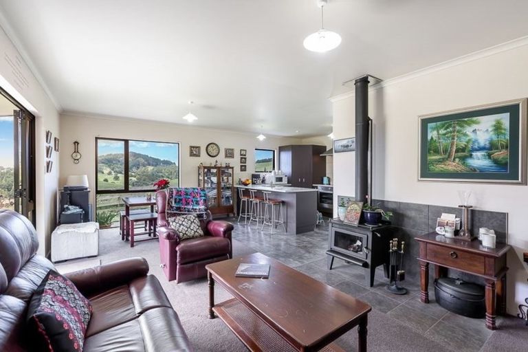 Photo of property in 237 J V Grant Road, Wellsford, 0973