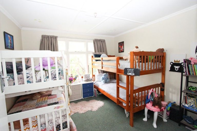 Photo of property in 22 Joseph Street, Waverley, Invercargill, 9810