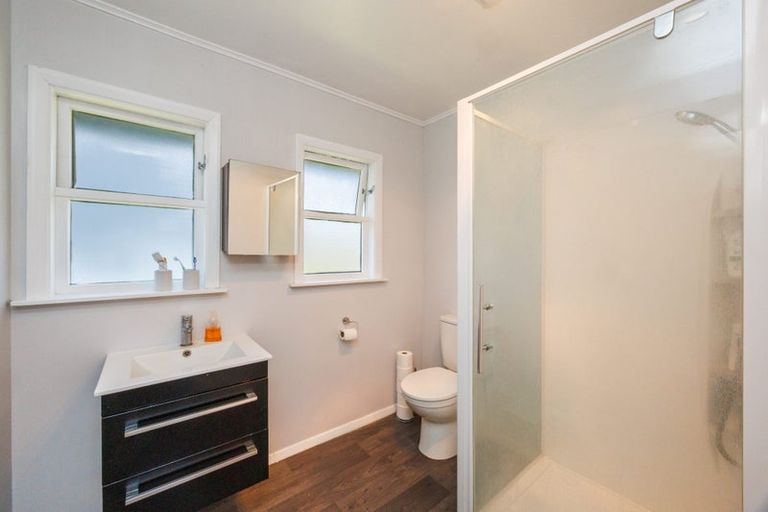 Photo of property in 15 Upham Terrace, Roslyn, Palmerston North, 4414