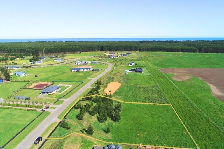 Photo of property in 15 Truebridge Drive, Waitarere, Levin, 5510