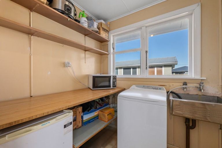 Photo of property in 35 Henderson Street, Riversdale, Blenheim, 7201