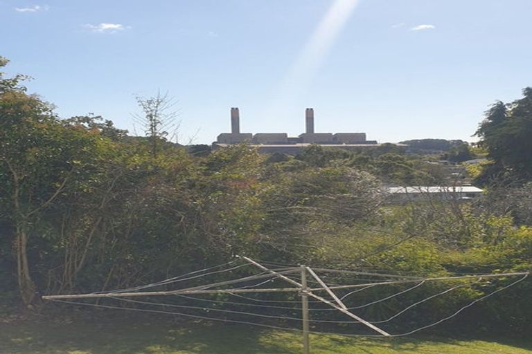 Photo of property in 35 Kimihia Road, Huntly, 3700