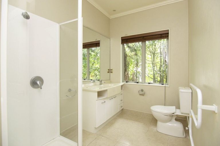 Photo of property in 4 Pastoral Lane, Hokowhitu, Palmerston North, 4410