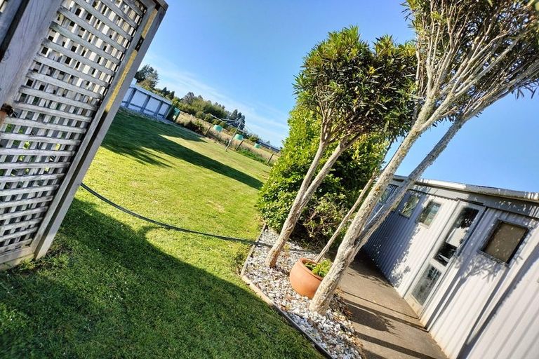 Photo of property in 80 Watt Road, Otatara, Invercargill, 9879