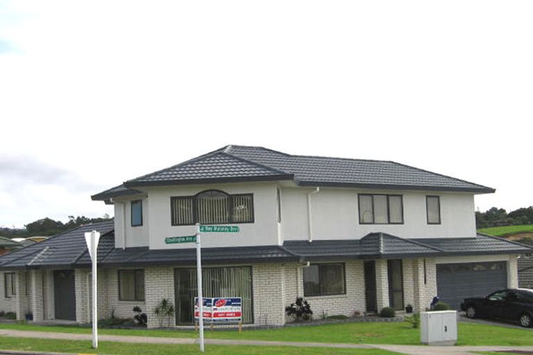 Photo of property in 26 Roy Maloney Drive, Henderson, Auckland, 0612