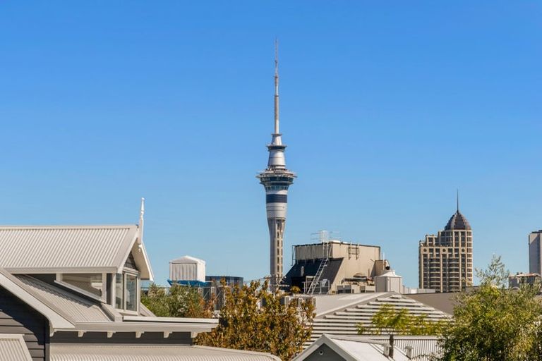 Photo of property in 14 Bradford Street, Parnell, Auckland, 1052