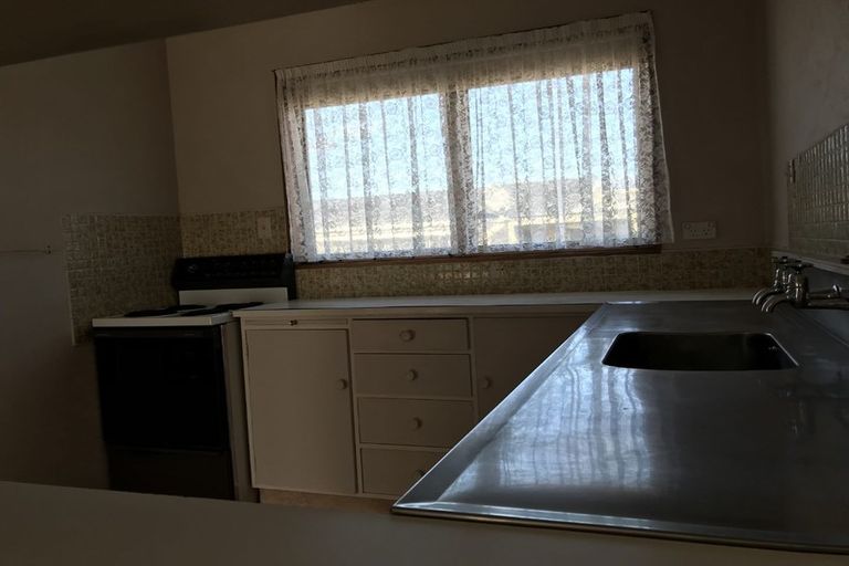 Photo of property in 2/1246 Cameron Road, Gate Pa, Tauranga, 3112