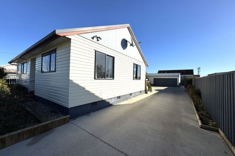 Photo of property in 24 Lanark Street, Balclutha, 9230