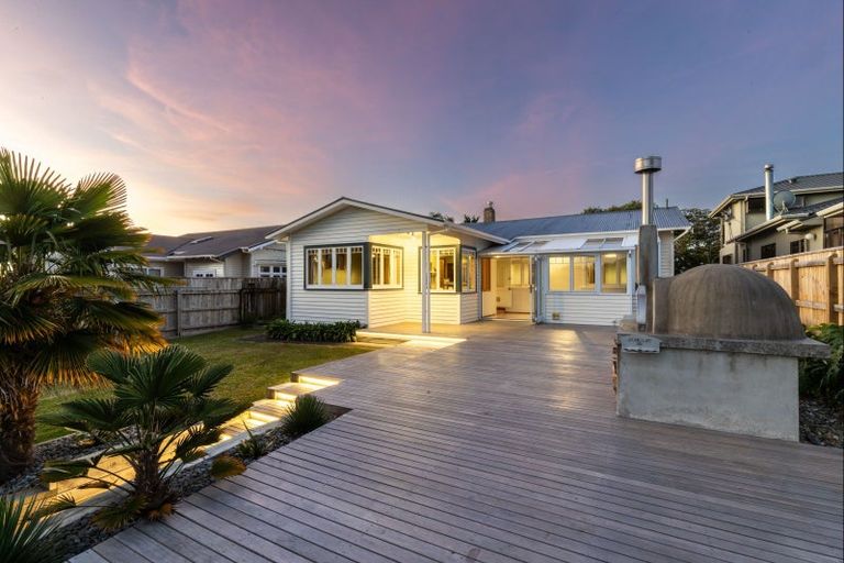 Photo of property in 25 Glen Almond Street, New Plymouth, 4310