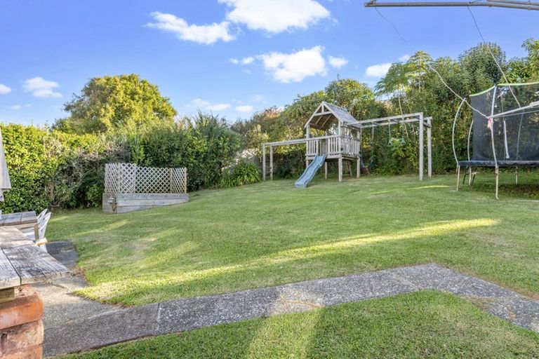 Photo of property in 2 Seine Road, Forrest Hill, Auckland, 0620