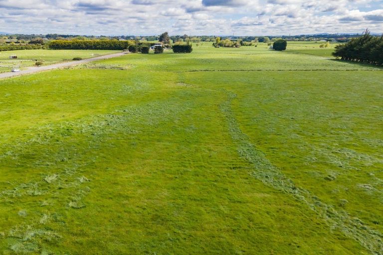 Photo of property in 33 Mckellar Road, Seaward Bush, Invercargill, 9871