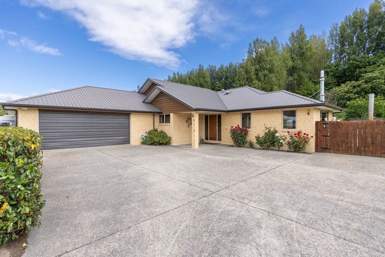 Photo of property in 33 Sylvan Street, Lake Hayes, Queenstown, 9304