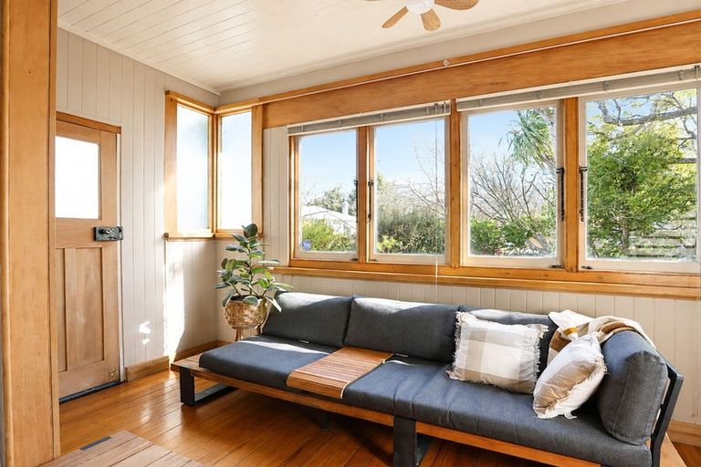 Photo of property in 24 Myrtle Street, Hamilton East, Hamilton, 3216