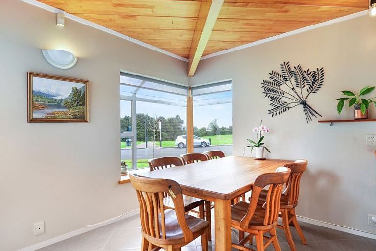 Photo of property in 58 Melva Street, Dinsdale, Hamilton, 3204