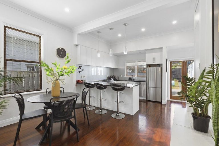 Photo of property in 25 Salek Street, Kilbirnie, Wellington, 6022