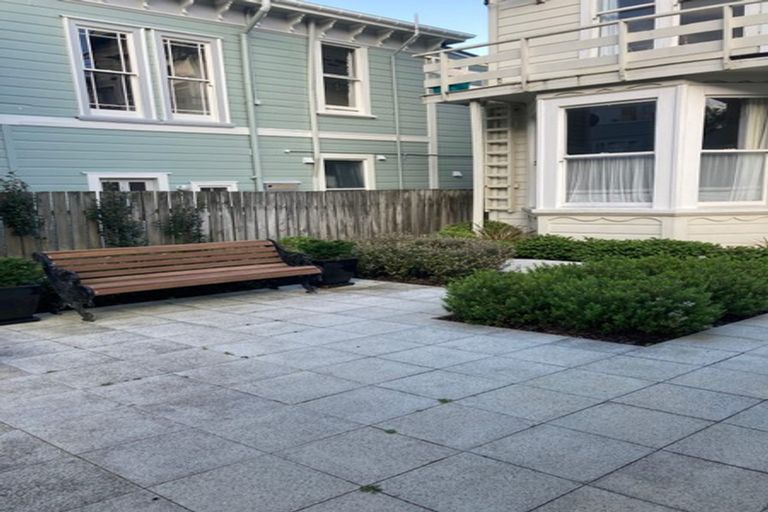 Photo of property in 23 Tinakori Road, Thorndon, Wellington, 6011