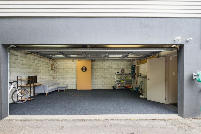 Photo of property in 8 Duncan Street, Tawa, Wellington, 5028
