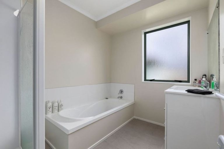 Photo of property in 40d James Laurie Street, Henderson, Auckland, 0612