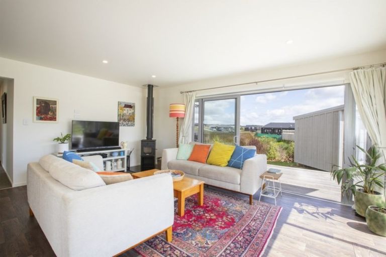 Photo of property in 11 Northcoast Place, Mangawhai Heads, Mangawhai, 0505
