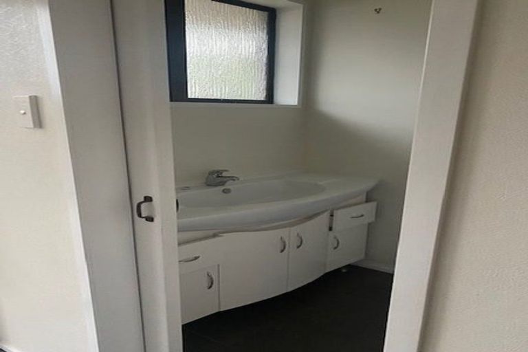 Photo of property in 93 Tremaine Avenue, Westbrook, Palmerston North, 4412