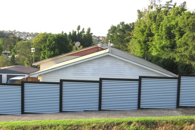 Photo of property in 12 Parrs Cross Road, Henderson, Auckland, 0612