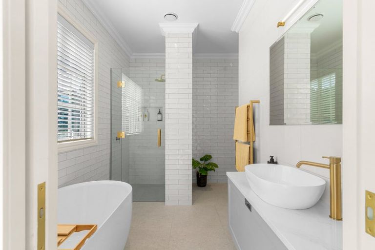 Photo of property in 615 Cove Road, Waipu, 0582