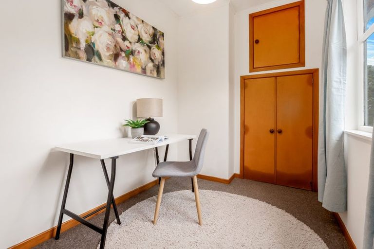 Photo of property in 62 Severn Street, Island Bay, Wellington, 6023
