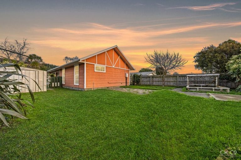 Photo of property in 89 Norana Road, Timberlea, Upper Hutt, 5018