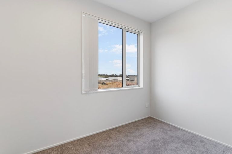 Photo of property in 5b Poruru Close, Papakura, 2110