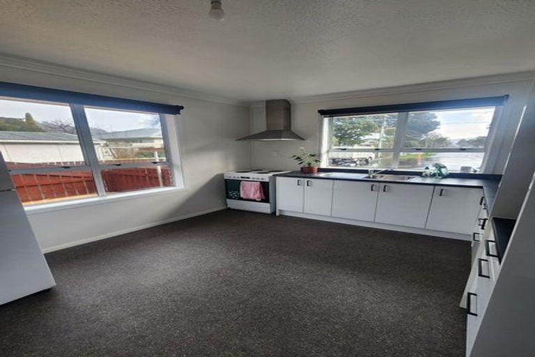 Photo of property in 13-13a Benzie Avenue, Wallaceville, Upper Hutt, 5018