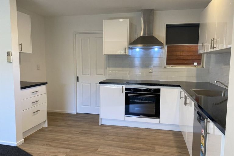 Photo of property in 92 Peverel Street, Riccarton, Christchurch, 8041