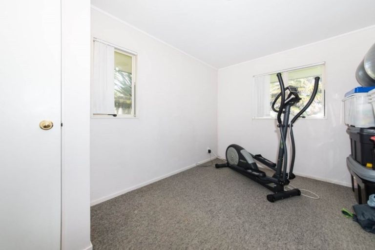 Photo of property in 16 Legacy Drive, Henderson, Auckland, 0612