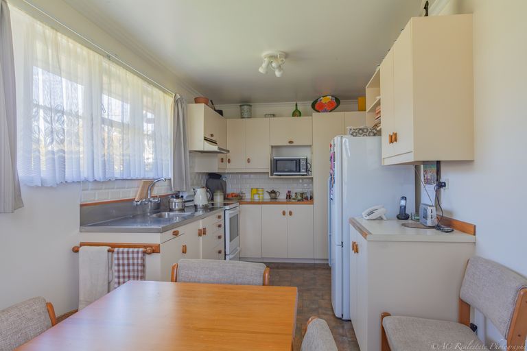 Photo of property in 38 Bouverie Street, Waimataitai, Timaru, 7910