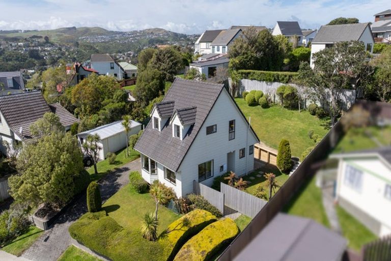 Photo of property in 33 Abilene Crescent, Churton Park, Wellington, 6037